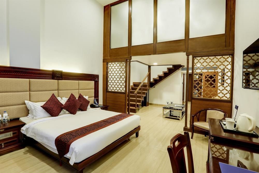 Golden Chariot Vasai Hotel Exterior foto